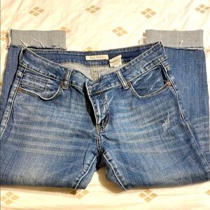 Stetson Pixie cut, slim fit jeans.